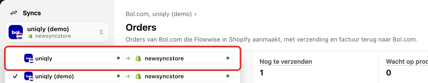 De pagina Orders met linksboven de geopende syncwisselaar: twee Bol.com-accounts, uniqly en uniqly (demo), elk met dezelfde Shopify-winkel; het andere account is rood omlijnd